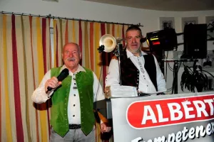 Hier beim Auftritt mit meinen Freund INGO Rotter in Kitzbühel!!