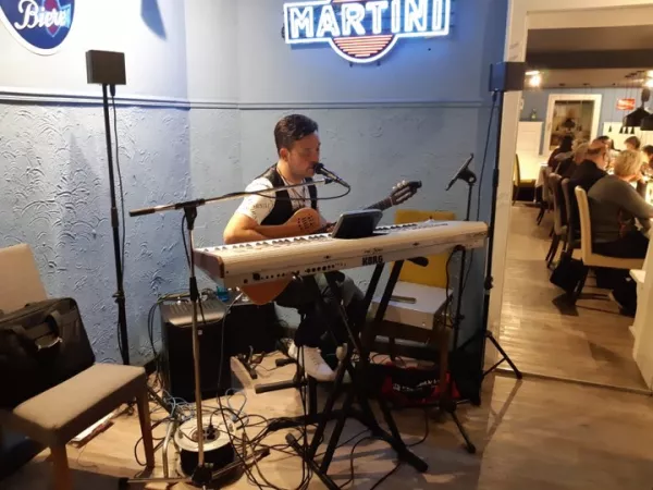 Eddi Mautone in Action