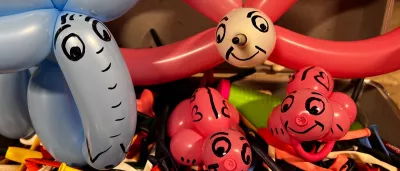 Titelbild Fröhliche Ballonkunst auf Ihrem Event - Ballonkünstler Emstek