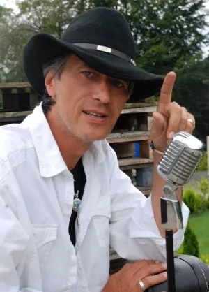 Dirk Maverick
