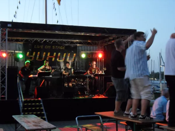 Im Yachtclub Wannsee, auf`m Tisch getanzt hatte hier noch keiner
