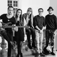 Avatar Pop/Rock Band: Cover und eigene Songs