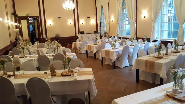 Unser Festsaal, mit Premium Paket Eingedeckt
