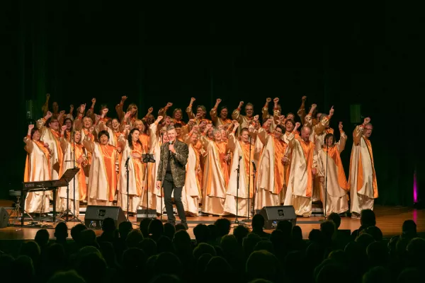 Volker Dymel &amp; Big Joyful Gospel Choir