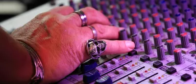 Titelbild DER Dj in NRW bekannt aus Funk und Fernsehen