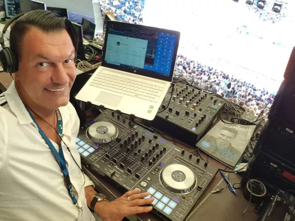 Arbeitsplatz als Turnier DJ beim ATP-Tennisturnier Hamburg