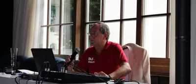 Titelbild Seit 20 Jahren als DJ bei Veranstaltungen im Einsatz