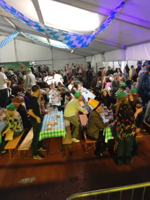 Schottland beim Bierfest, war lustig..