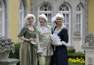 Als reine Damenbesetzung:
Mozart-Dinner