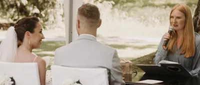 Titelbild Ausgebildete freie Hochzeitsrednerin, indivuell &amp; emotional