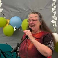 Avatar Freie Rednerin für Hochzeiten/Handfastings