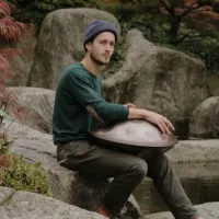 Avatar Handpan Spieler