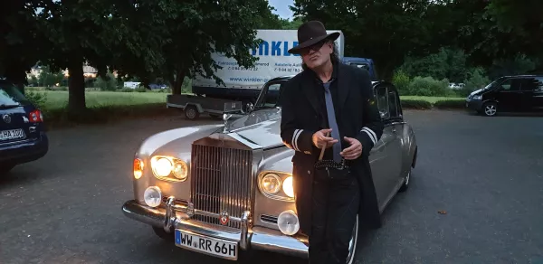 Manchmal muss Udo Lindenberg Double halt mit dem Rolls zur Arbei