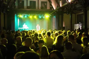 Volles Haus auf Ü-30 Fete in Nagold