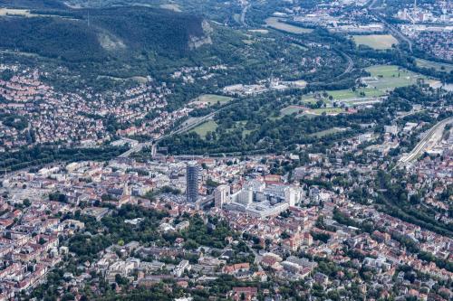 Panorama von Jena aus luftiger Höhe