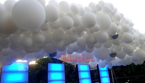 Ballonwolke für ein Sommerfest im P1