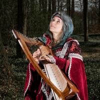 Avatar Chris Lunatis - Sängerin mit keltischer Harfe und Gitarre