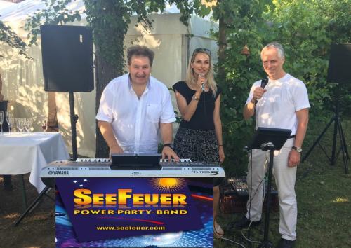 SeeFeuer mit Sängerin "Jana"  Open Air Hochzeit bei Meersburg