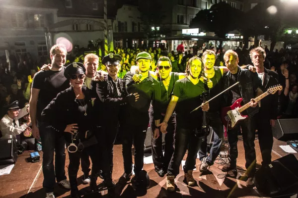 Robbie Williams Tribute Band