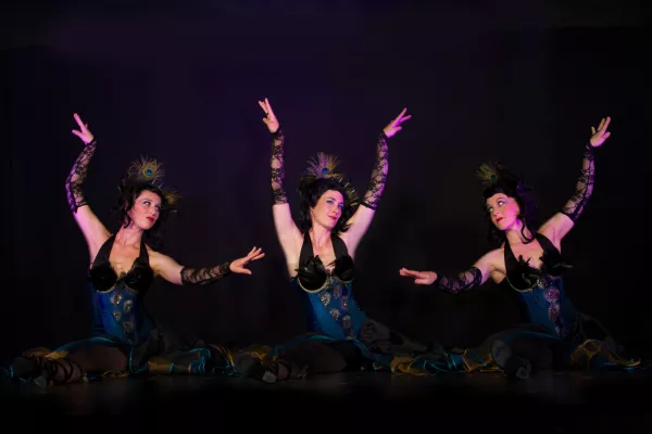 Spektakulärer Cancan Showtanz