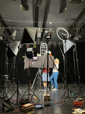 Dreharbeiten für ein Puppentheater Ensemble im Thealozzi Theater